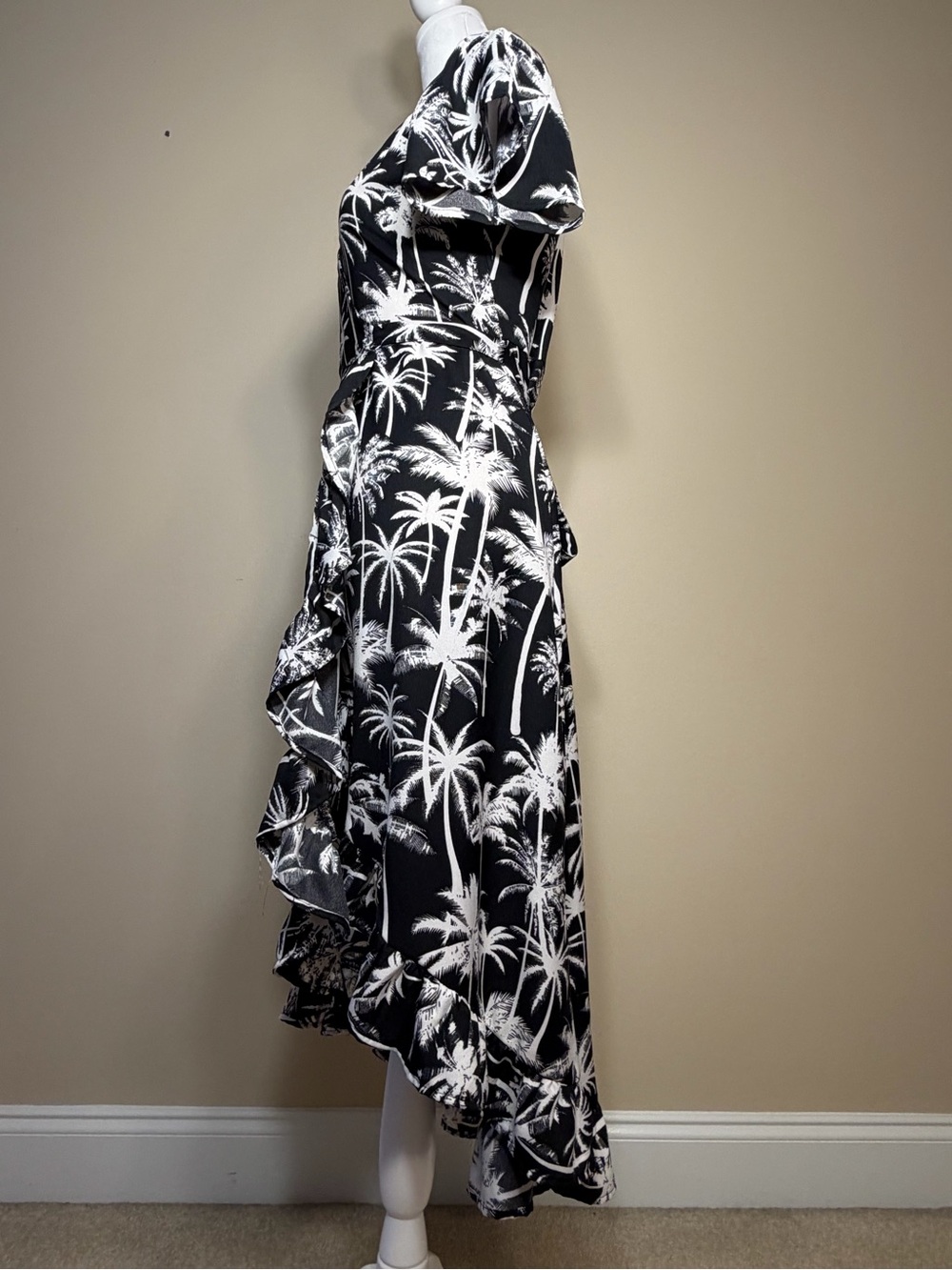 Blue Rain Black & White Palm Print Wrap Maxi Dress Size Medium NWOT - Picture 4 of 12